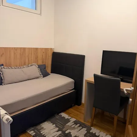 Apartmán Bulevar Sa Parking Mjestom *